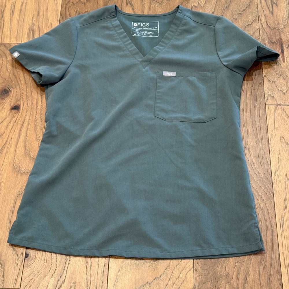 FIGS Catarina One-Pocket Scrub Top Green  XS FW1000 Technical Collection
